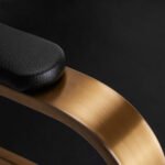 Schwarzer Friseurstuhl von Gabbiano Avila mit goldenem Gestell – Bild 6