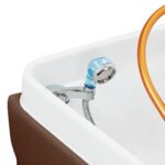 Gabbiano Maldives Head Spa mit einer braunen Liege – Bild 9