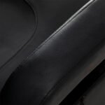 Schwarzer Friseurstuhl von Hair System New York auf goldenem Sockel – Bild 8